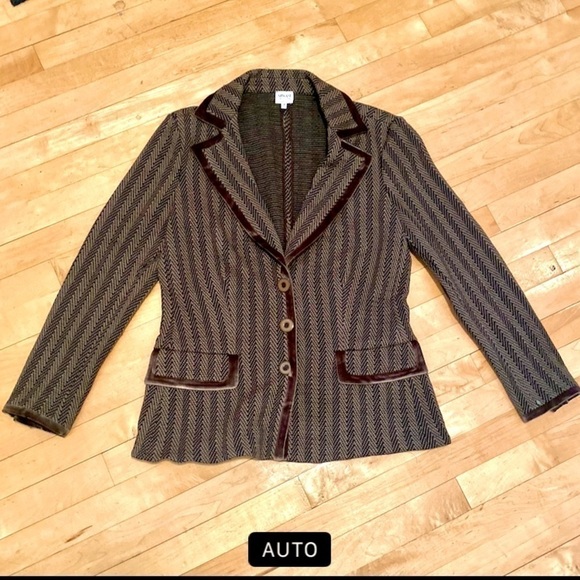 VINTAGE Armani Collezioni wool blend light weight blazer size 12 - Picture 2 of 8